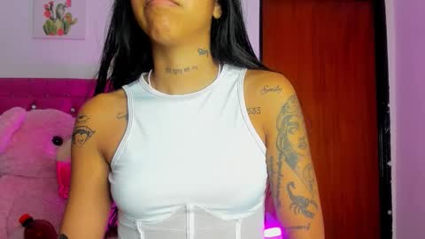    online show from 4, 12, 2025