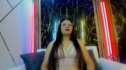 dahlia_vera11_aws online show from 5, 10, 2025