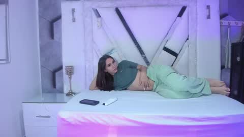 Snapshot of daicell_juliana chatting on 6, 4, 2026 daicell juliana online show from 6, 4, 2026