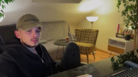 Snapshot of daimon_hall chatting on 15, 11, 2025 Daimon online show from 15, 11, 2025