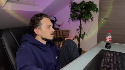 Snapshot of daimon_hall chatting on 4, 4, 2026 Daimon online show from 4, 4, 2026