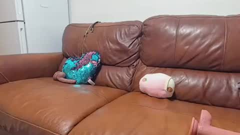 Daisy Aqua online show from 13, 2, 2025