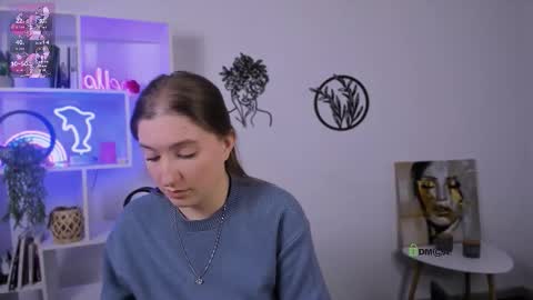 Little Di online show from 12, 2, 2026