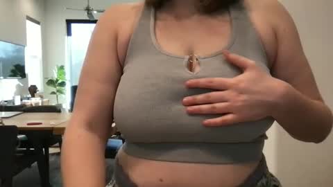 Snapshot of daisy_lately chatting on 27, 2, 2026 daisy_lately online show from 27, 2, 2026