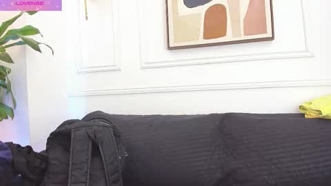 Snapshot of daisy_price chatting on 28, 10, 2025 Daisy Price online show from 28, 10, 2025