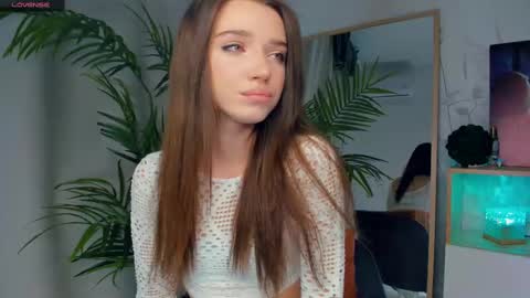 Naomi online show from 15, 2, 2025