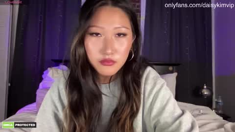 Daisy Kim online show from 12, 3, 2025