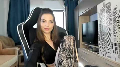 Snapshot of daisysland chatting on 12, 10, 2025 Beatrice online show from 12, 10, 2025