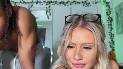 Snapshot of daisyy888 chatting on 20, 2, 2025 daisy online show from 20, 2, 2025