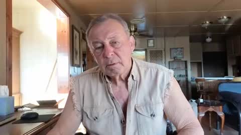 Snapshot of dakit2 chatting on 18, 10, 2025 dakit online show from 18, 10, 2025