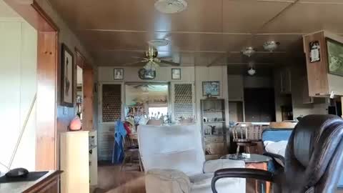 Snapshot of dakit2 chatting on 18, 11, 2025 dakit online show from 18, 11, 2025