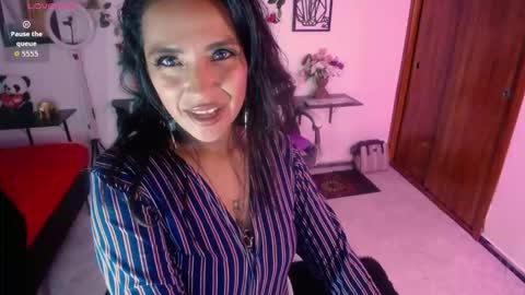 Caroliina online show from 7, 2, 2026