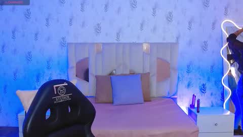 Dakota online show from 5, 10, 2025