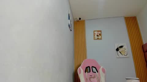 dakota_x18 online show from 29, 10, 2025