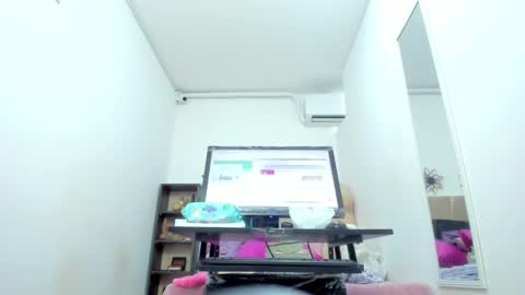  Ren  online show from 27, 2, 2025