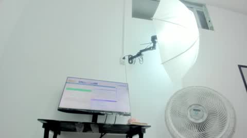 Snapshot of dalia_2 chatting on 27, 10, 2025 Ren online show from 27, 10, 2025