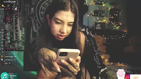 dalia_vorhees online show from 10, 12, 2024