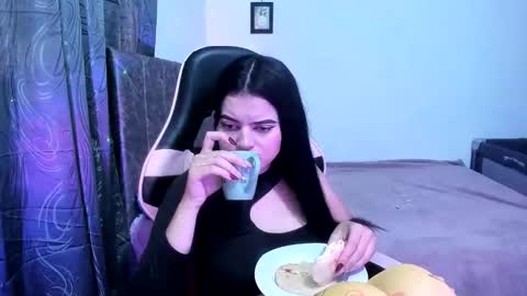 Dalia April online show from 28, 3, 2026