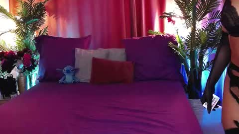 DalidaSelena online show from 6, 3, 2026