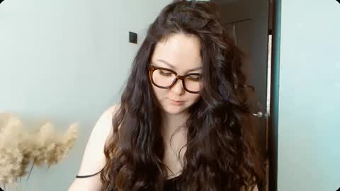 Snapshot of dalidayes chatting on 7, 3, 2026 Dali online show from 7, 3, 2026