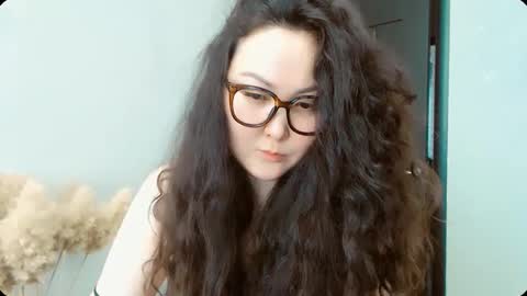 Snapshot of dalidayes chatting on 15, 3, 2026 Dali online show from 15, 3, 2026