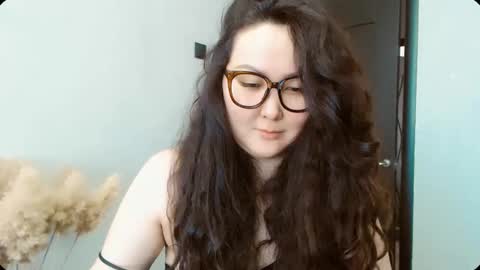 Snapshot of dalidayes chatting on 21, 3, 2026 Dali online show from 21, 3, 2026