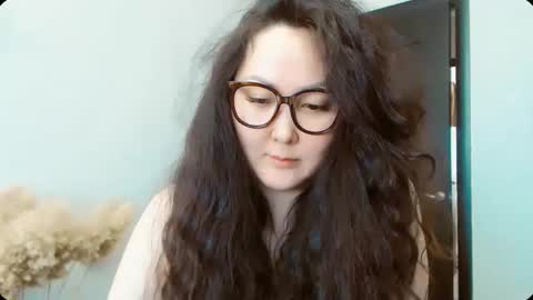 Snapshot of dalidayes chatting on 28, 3, 2026 Dali online show from 28, 3, 2026