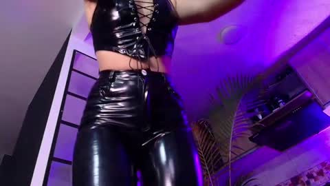 Snapshot of dalila_thoms chatting on 4, 10, 2025 Dalila online show from 4, 10, 2025