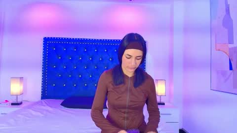 DAMIAN AND ROXANNE.  online show from 9, 3, 2026