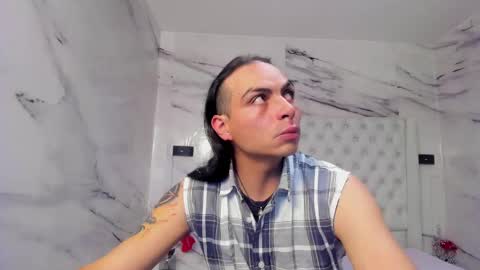 Snapshot of damian_and_tiana chatting on 28, 2, 2025 damian_and_tiana online show from 28, 2, 2025