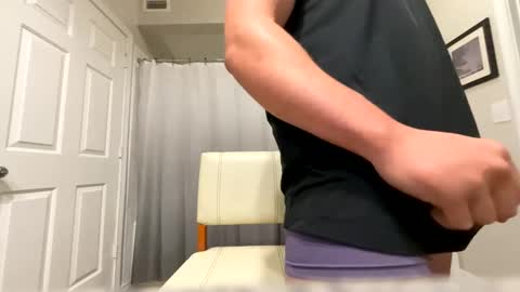 Snapshot of damnimhandsome25 chatting on 17, 2, 2025 Clyde online show from 17, 2, 2025