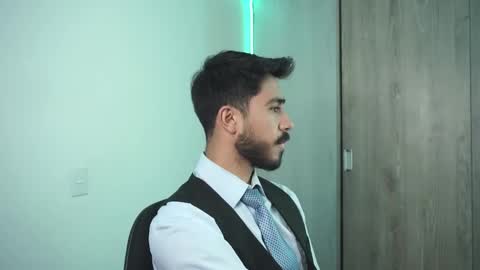 damon_frost online show from 17, 12, 2024