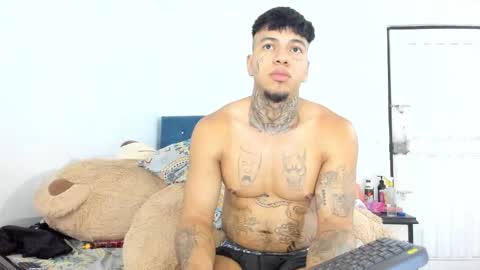 Snapshot of damonxxx1 chatting on 16, 10, 2025 Damon online show from 16, 10, 2025