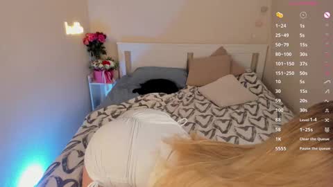 Snapshot of danabananaa chatting on 11, 10, 2025 Dana online show from 11, 10, 2025