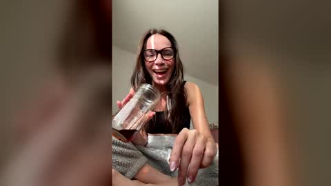 DanaDeArmond online show from 11, 2, 2026