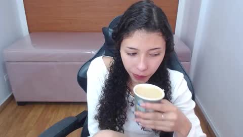 Danatella  online show from 15, 1, 2026