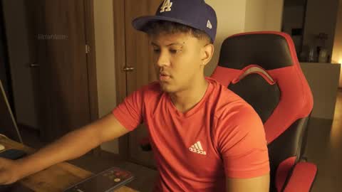 Snapshot of danblo chatting on 4, 12, 2025 Dante Pablo Danblo Independent models online show from 4, 12, 2025