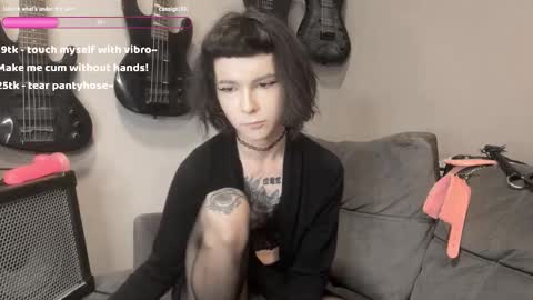 Snapshot of dandelion_sea chatting on 11, 10, 2025 dandelion_sea online show from 11, 10, 2025