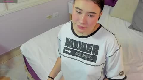 Snapshot of danee_19 chatting on 2, 2, 2025 Daniela online show from 2, 2, 2025