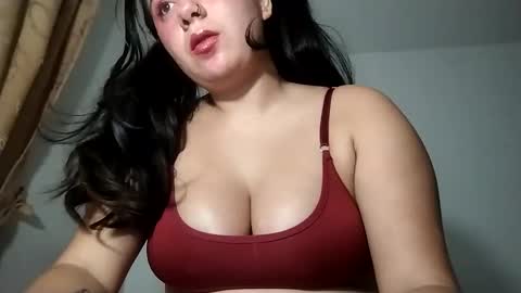 Annie Marie online show from 7, 12, 2024