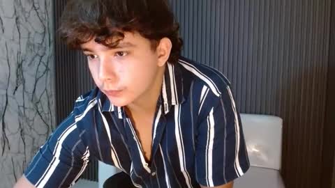 Snapshot of dani_cumboy chatting on 28, 10, 2025 dani_cumboy online show from 28, 10, 2025