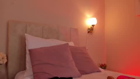 Snapshot of dani_skinny_ chatting on 17, 2, 2025 Hi I am Dani online show from 17, 2, 2025