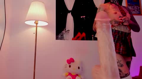 Snapshot of dani_valen chatting on 1, 10, 2025 Dani online show from 1, 10, 2025