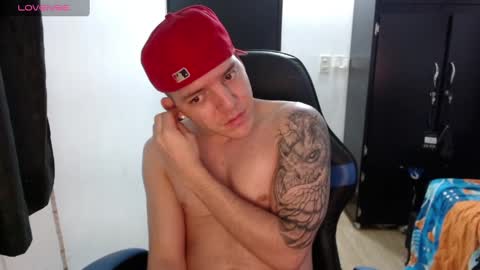 Snapshot of daniel_vargas5 chatting on 4, 1, 2025 Daniel online show from 4, 1, 2025