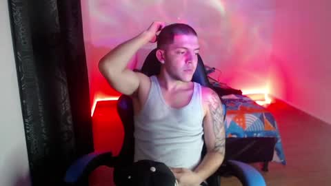 Snapshot of daniel_vargas5 chatting on 5, 2, 2025 Daniel online show from 5, 2, 2025