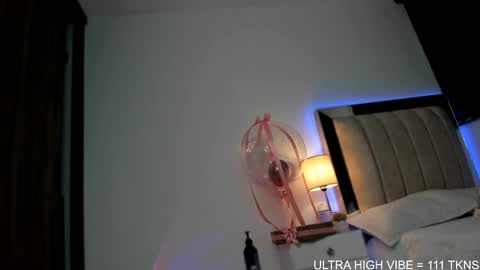 Snapshot of daniela_henaoo chatting on 20, 10, 2025 independent model online show from 20, 10, 2025