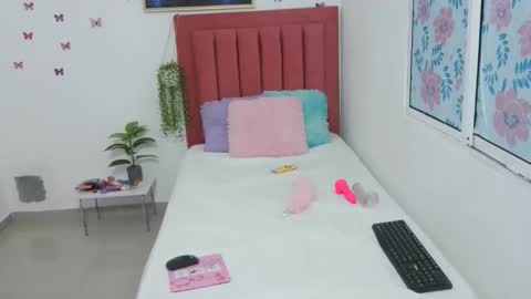 daniela_lan online show from 17, 10, 2025