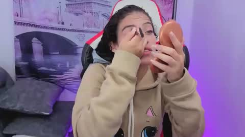 daniela_rivasthll online show from 24, 11, 2025