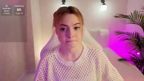 Snapshot of daniela_saules chatting on 22, 11, 2025 Daniela online show from 22, 11, 2025