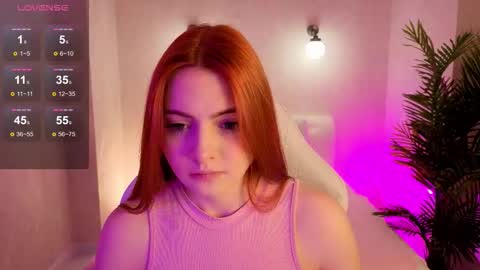 Snapshot of daniela_saules chatting on 25, 11, 2025 Daniela online show from 25, 11, 2025